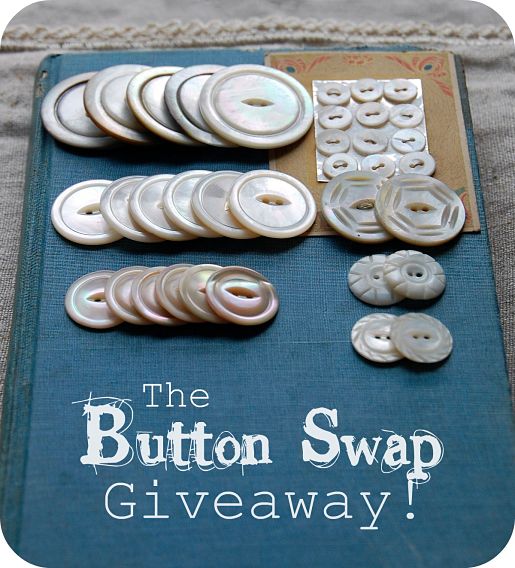 ButtonSwap_Button-Giveaway!_opt