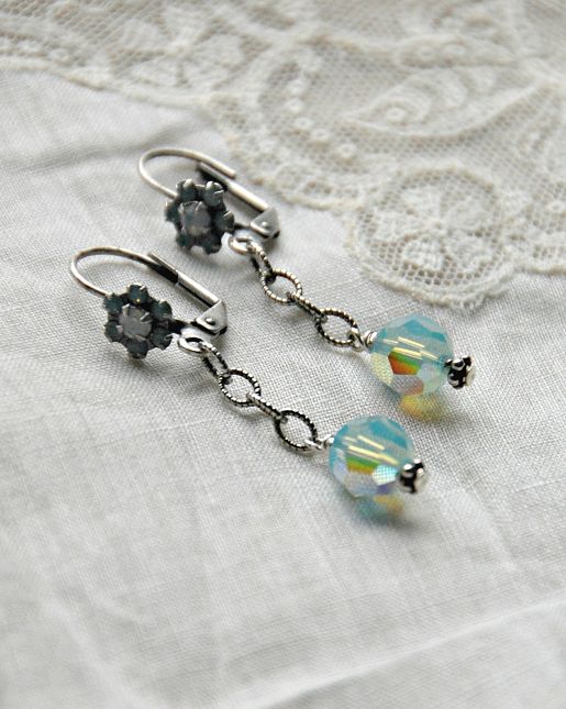 Earrings_PacificalOpalDrops1_opt