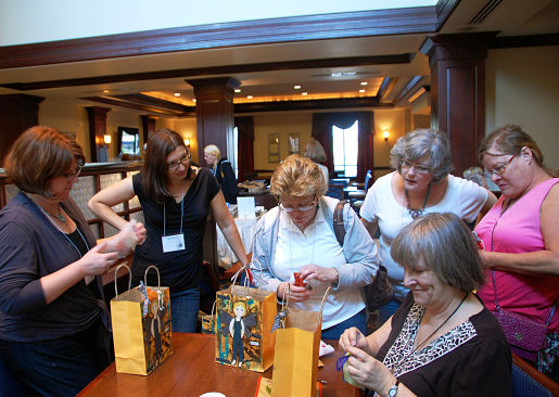 artBLISS2012_Charm-swap!