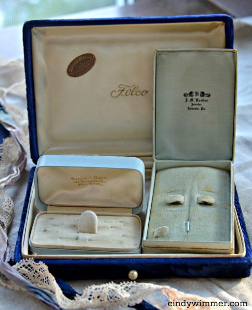 Antique velvet jewelry boxes